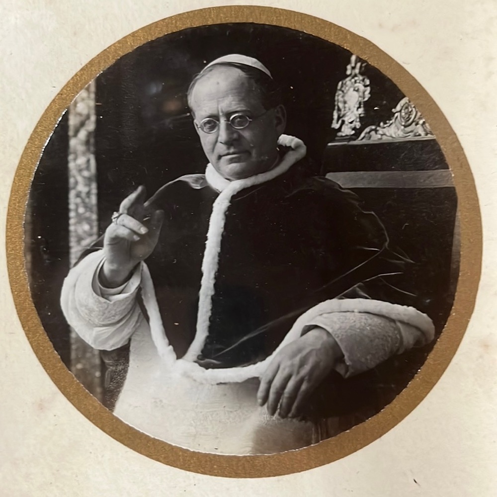 POPE Pius XI Apostolic Blessing Plenary Gelatin Photo Papal Seal Sign 1925